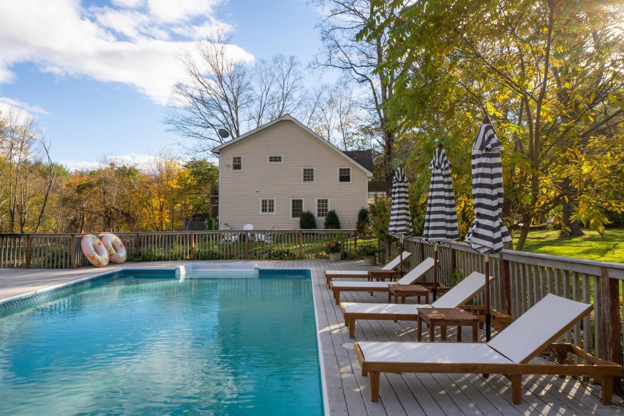 Cortland By Avantstay Charming Heritage Estate W Private Lake Pool ساوغيرتيس المظهر الخارجي الصورة